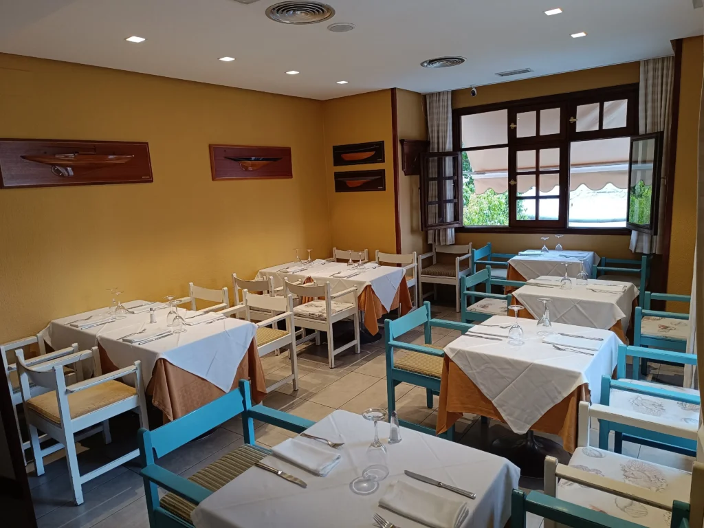 Salón Principal del Restaurante Samoa